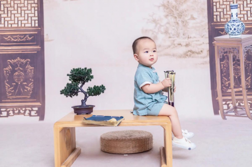 茂名蜡笔小新美伢怀孕